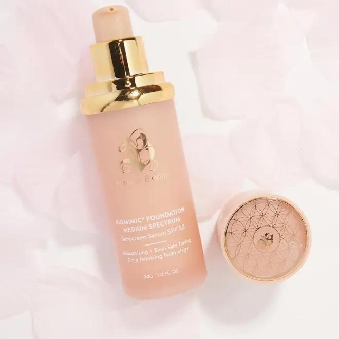 Biomimic Foundation 4 in 1 - Medium Spectrum, Liquid Foundation for Flawless, Natural Looking Finish